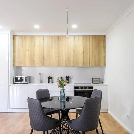 Maria De Lurdes Guimarães