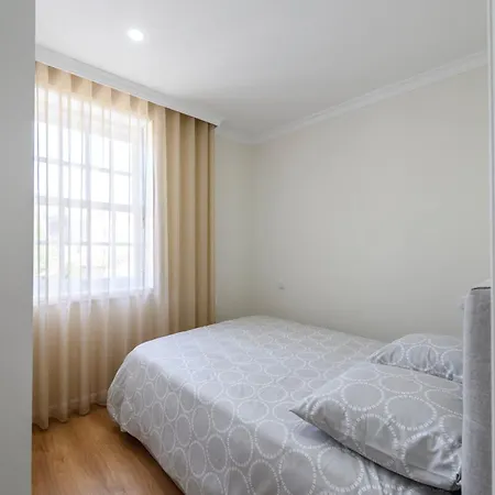 Apartament Maria De Lurdes *