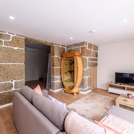 Maria De Lurdes * Guimarães