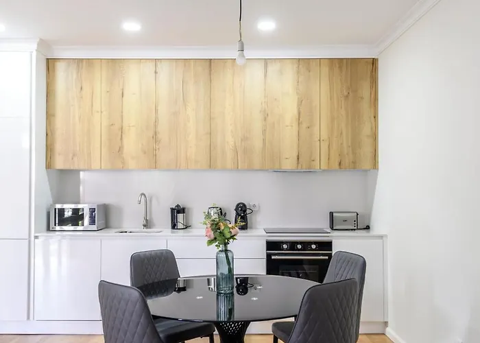 Maria De Lurdes Guimarães