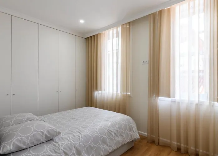 Apartament Maria De Lurdes *